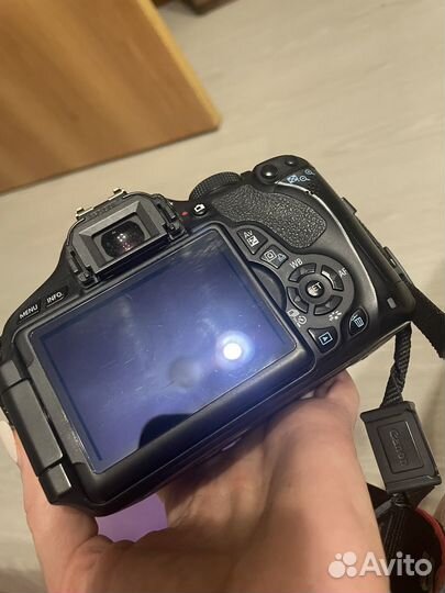 Зеркальный фотоаппарат canon 600d