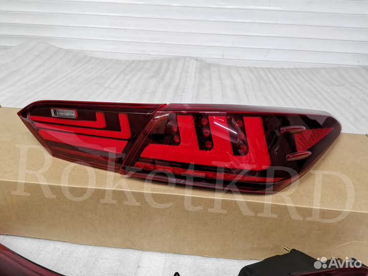 Задние Фонари Camry 70 красные