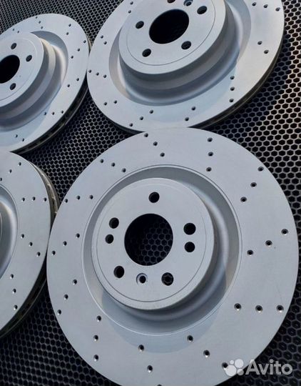 Тормозные диски с перфорацией на все марки авто