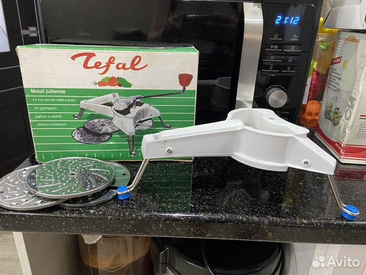 Продам весы кухонные, измельчитель, терку, форму