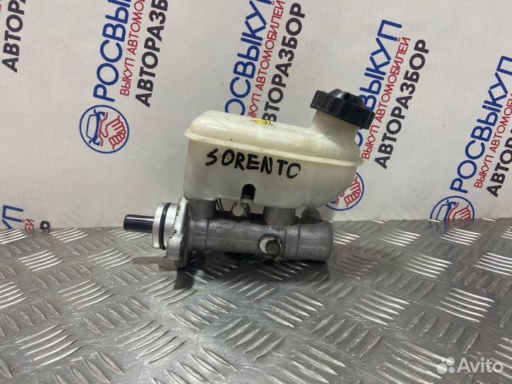 Главный тормозной цилиндр Kia Sorento BL