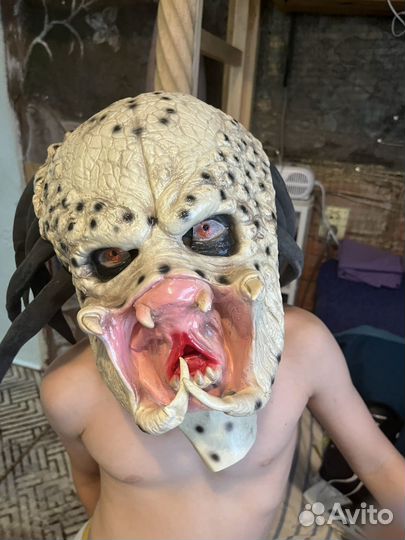 Маска хищник селиконовая 1500