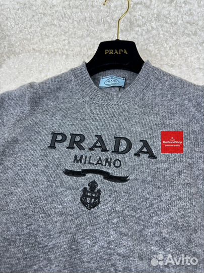 Джемпер Prada в наличии