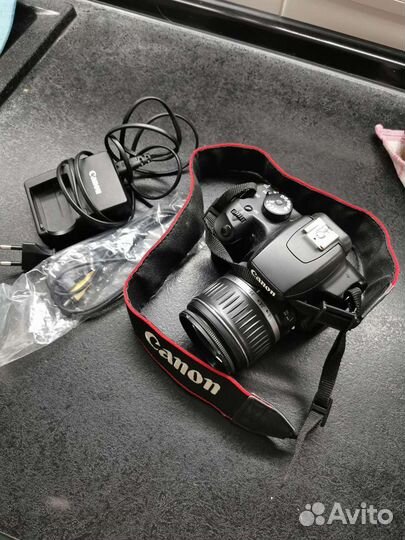 Продаю фотоаппарат Canon EOS 1000D