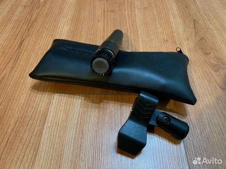 Инструментальный микрофон Shure SM57