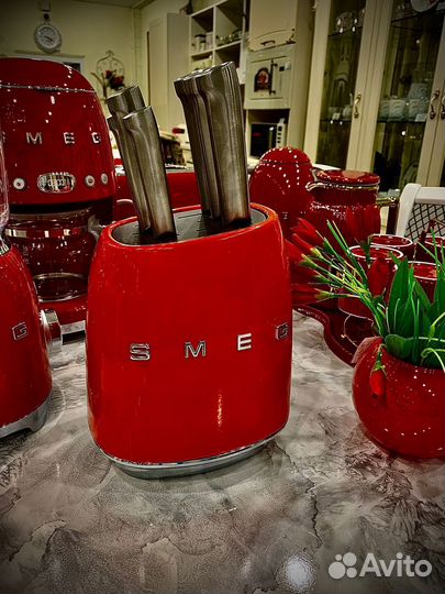 Набор ножей Smeg 7 пр. цвет в ассортименте