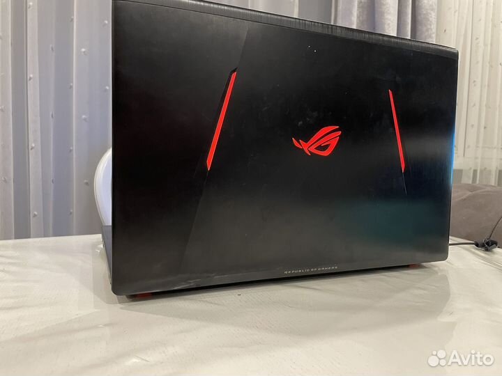 Игровой ноутбук asus ROG strix GL753V