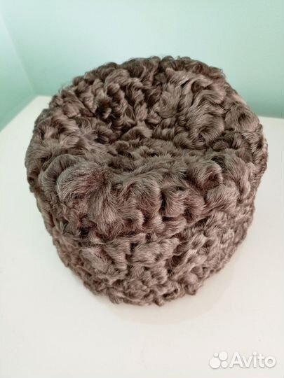 Шапка из каракуля новая