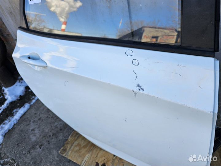 Дверь задняя правая Hyundai Solaris 1 хетчбэк