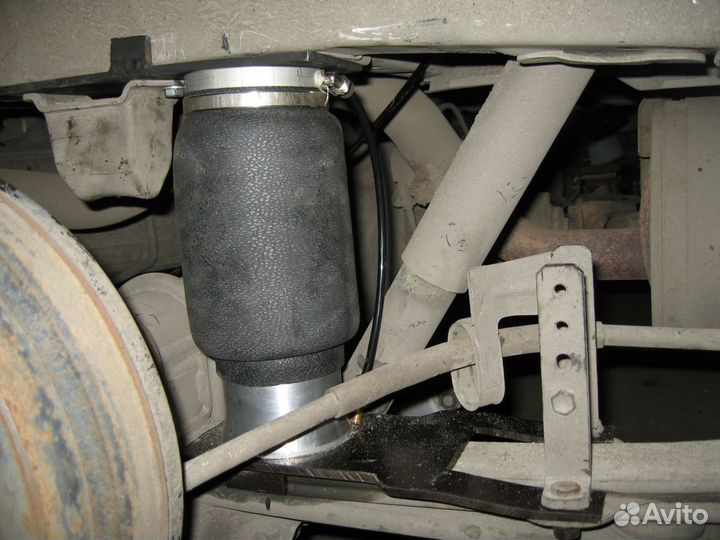 Пневмоподвеска Toyota Hiace (03), задняя ось