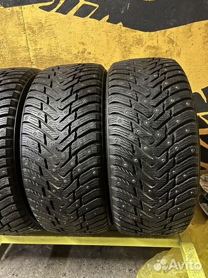 Nokian Tyres Hakkapeliitta 8 235/50 R17