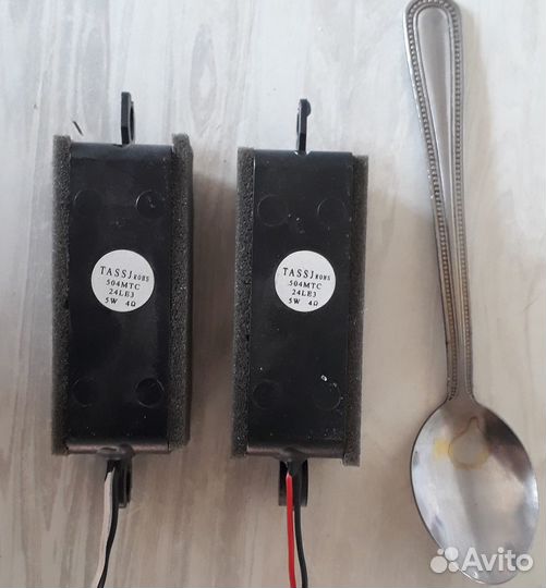 2 динамика от телевизора 8 Вт 8 Ом - 2шт