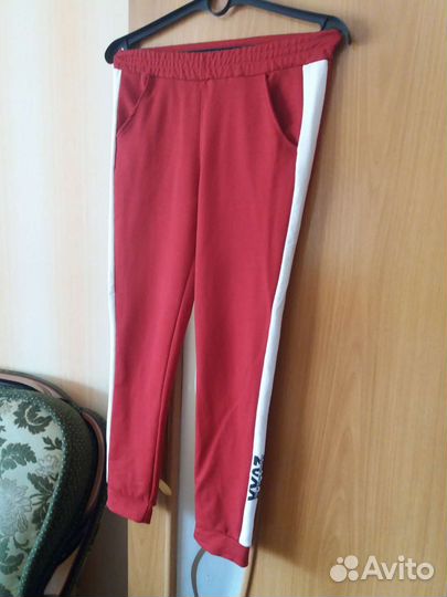 Спортивный костюм женский