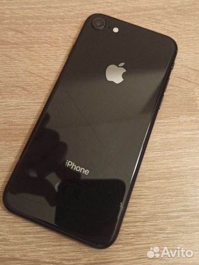 iPhone 8, 64 ГБ
