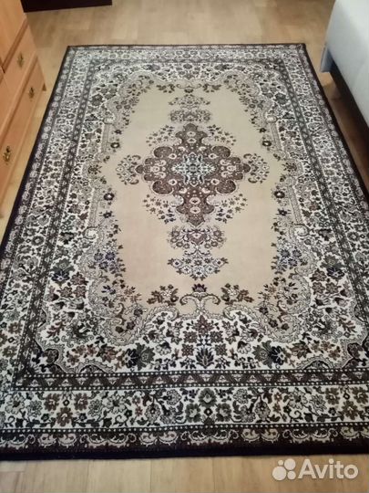 Ковер шерстяной