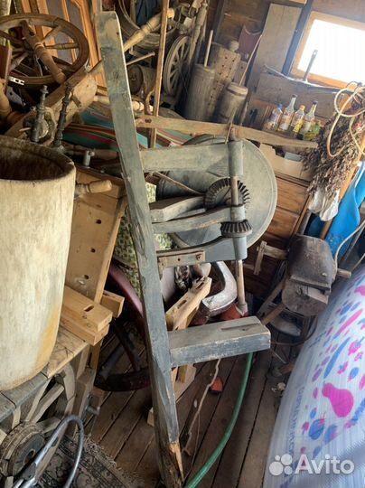 Старинный сверлильный станок