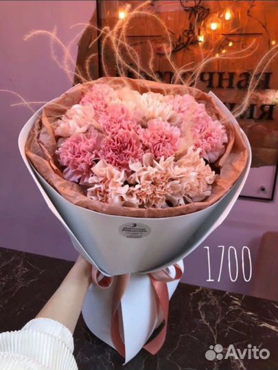 Букет цветов / коробочка с цветами / цилиндр