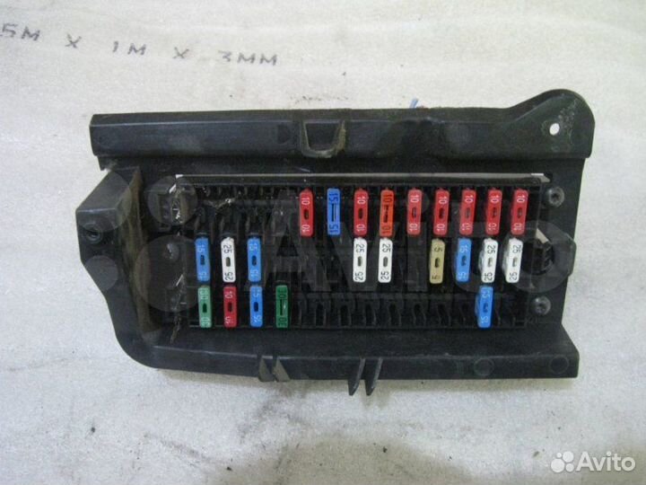 Блок предохранителей Opel Vivaro