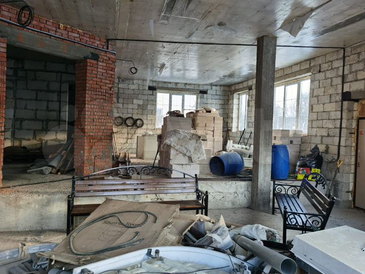 Дом 300 м² на участке 16 сот.