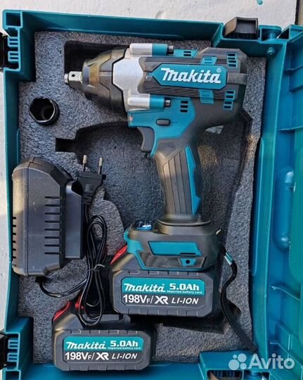 Аккумуляторный гайковерт Makita 800 н.м. (Арт.8830