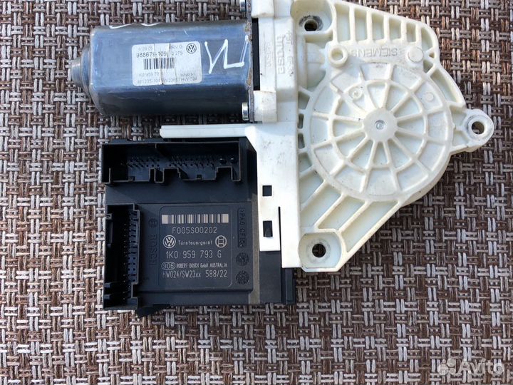 Моторчик на стеклоподъемник Фольксваген пассат Б6