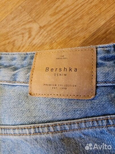 Джинсы bershka женские голубые