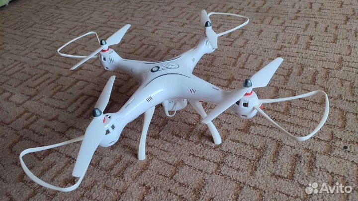 Квадрокоптер с камерой