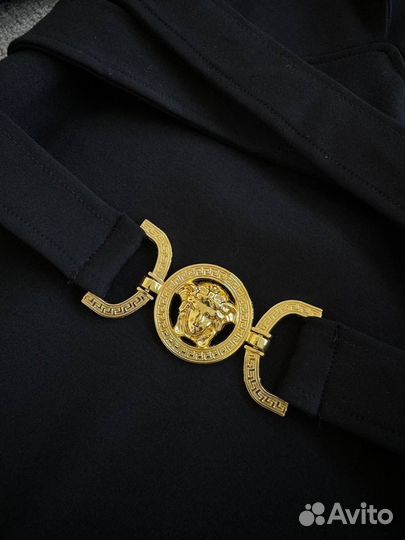 Стильное платье Versace