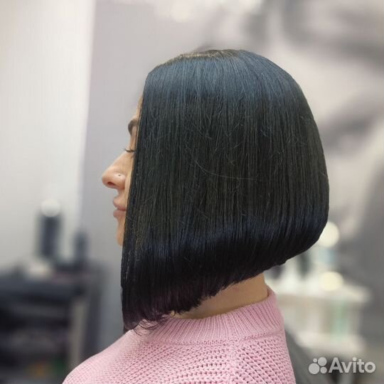 Стилист Модельных стрижек и сложных окрашиваний