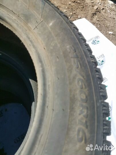 Hankook Winter I'Pike 215/60 R16
