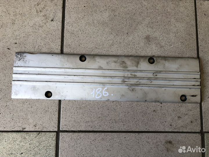 Клапанная крышка Saab 9-3 II 2.0 B207L