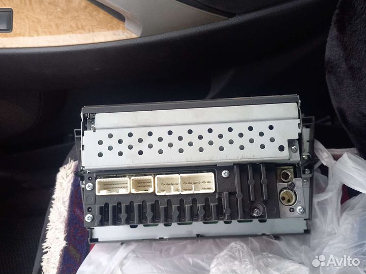 Штатная магнитола camry 40