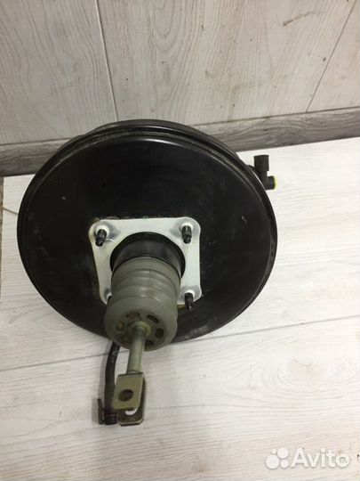 Главный тормозной цилиндр Renault Sr седан K7MF710