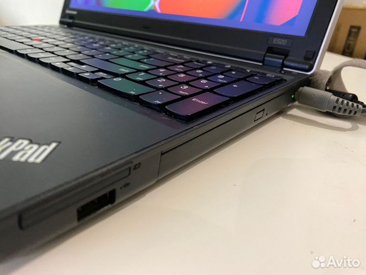 Lenovo E520 i3 2350M AMD HD 7400M RAM 8GB SSD 128g