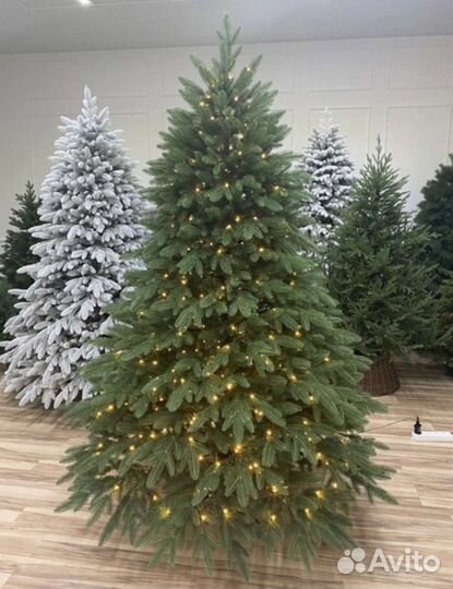 Елка искусственная заснеженная