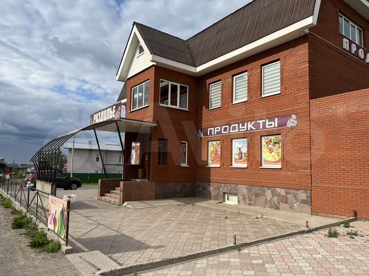 Здание, 700 кв. м. с земельным участком 16 соток