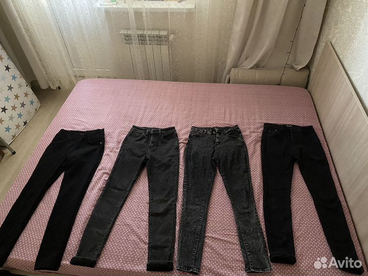 Отдам даром женские вещи