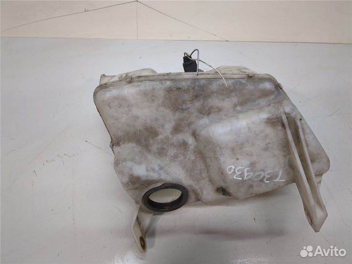 Бачок омывателя Lexus RX, 2001