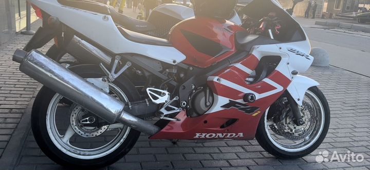Honda CBR 600F4i, 2001