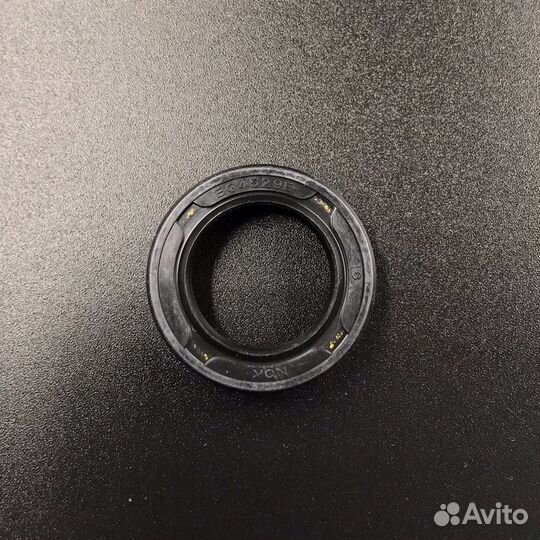 Сальник Honda (91221-ZV5-005) (17x26x7) (Honda)