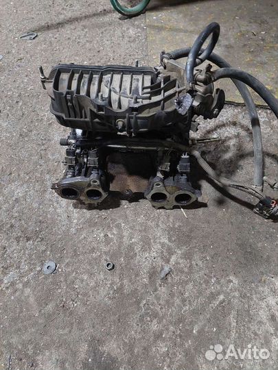 Колектрор в сборе 1.6 с форсами на ваз 8ми кл