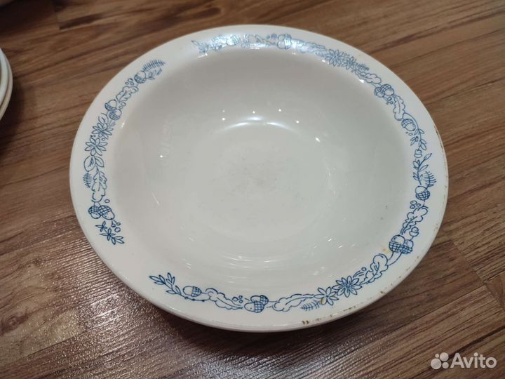 Столовый набор тарелок, посуда, тарелки