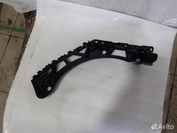 Крепление заднего бампера Volkswagen Tiguan 2