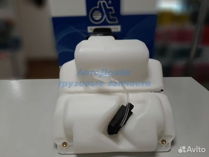 Бачок омывателя Рено Премиум Магнум 5010578532