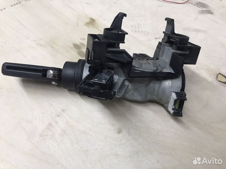 Замок зажигания с ключом Octavia A7