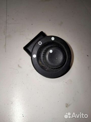 Блок управления зеркалами Рено Логан 2