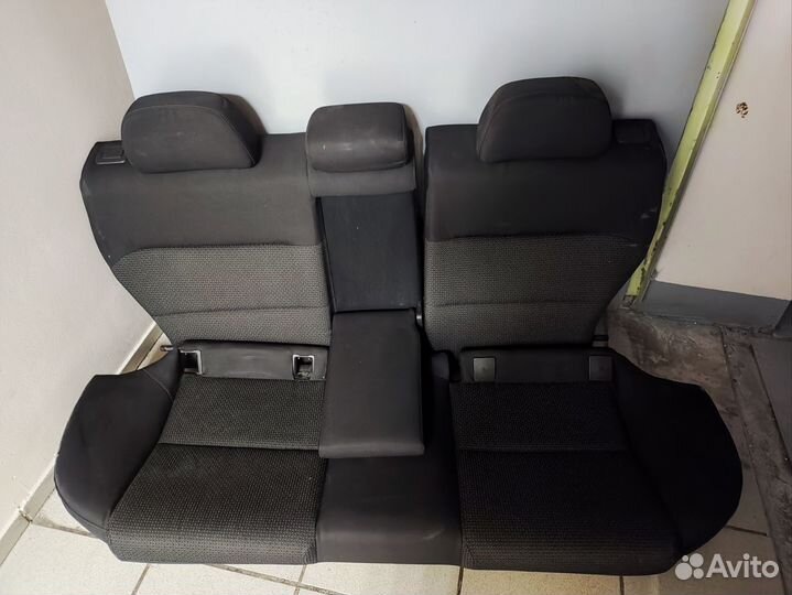 Заднее сиденье