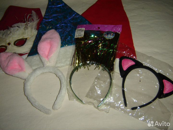 Новогодние колпаки и ободки. (пакетом 7предметов )