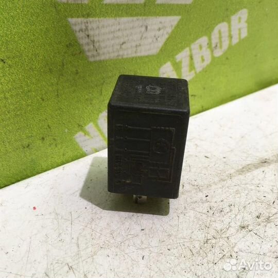 Реле стеклоочистителей Фольксваген Гольф 3 Венто