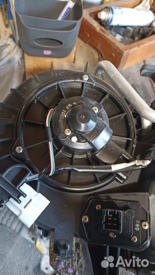 Мотор печки задний Toyota Sequoia UCK45 2UZ-FE